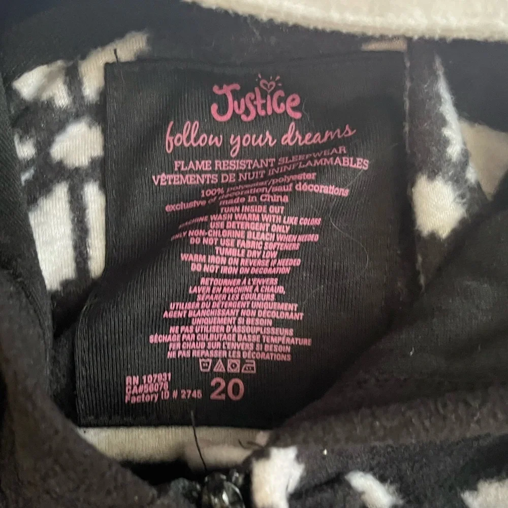 Justice girls one piece penguin hooded pajamas Sz 20 thumbholes